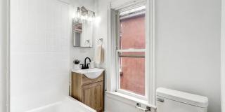 4BR Lancaster Home in School District | Modern Kitchen, Hardwood Floors & Central Air!! Gallery 17