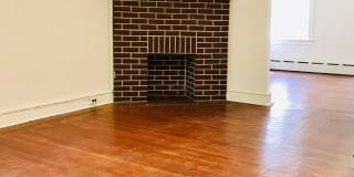 Gorgeous 3-Bedroom Townhome in Lawncrest! Available NOW! Gallery 4