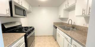 400-420 N. Oakland Ave. Gallery 1