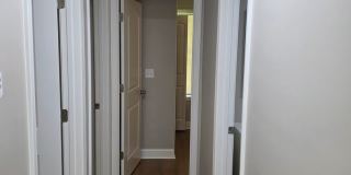 Charming 3 bed, 1.5 bath Gallery 14