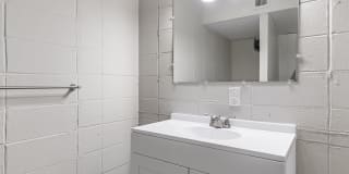 The Metropolitan Apartments Gallery 11