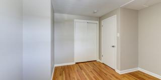 901-903 N Wolff Street Gallery 29