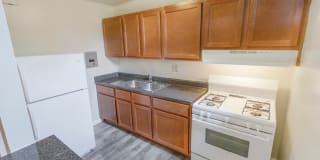 College Woods Gallery 42