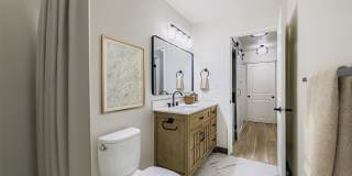 Beautifully Renovated 1 & 2 Bedroom Apartments in Lynnwood! Gallery 75