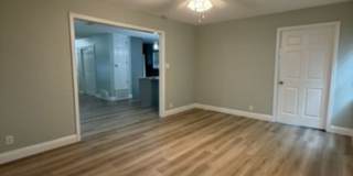 50% OFF FIRST MONTHS RENT -- UNFURNISHED, UPDATED 3B/1.5B Home in the Heart of Ft. Walton Beach Gallery 9