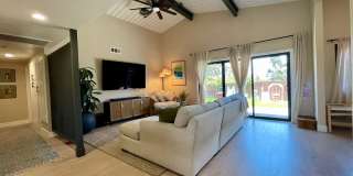 Gorgeous Mid century Modern home in San Carlos Gallery 1