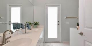 1800 Water Ridge Dr Gallery 45