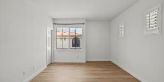 24320 Lorenzo Lane - 1 Gallery 17