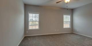 Fairview Station - Beautiful 4 / 2.5 - FENCED! Gallery 15
