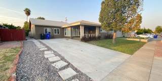 Large 7BD/3BA House in a Prime Area, Great Yard! Gallery 1