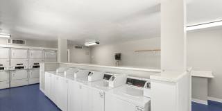 Oakridge Apartments Gallery 14