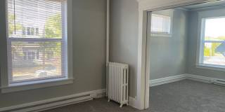Elegant Renovation! HUGE 1 Bed 1 Bath Available Now! Gallery 38