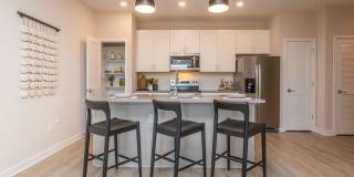 Middle Sound West Apartments Gallery 51