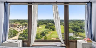 5000 Town Center Gallery 25