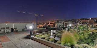 Gorgeous designer one bedroom in Hayes Valley w/lots of light, views, W/D, private patio, roof deck, gym and parking! Gallery 29