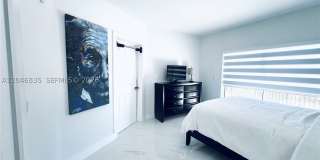 Emerald Plaza Gallery 24