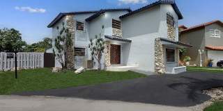 917 Southwest 135th Court Gallery 1