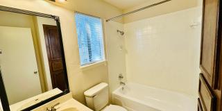 Ground Floor 1BR Condo with Private Yard in South Austin Gallery 6