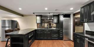 43054 Oxford Court Gallery 5
