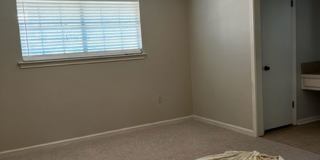 Great Location Close to LSU Gallery 14