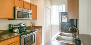 Chelsea Square Gallery 16