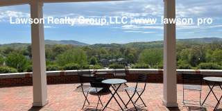 Luxurious Colonial Green Townhome with Garage Gallery 9