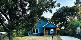 114 W Walker Street Gallery 1