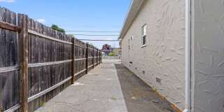 Freshly Renovated San Leandro Home Featuring a Dedicated Studio Gallery 28