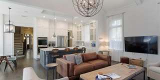 1013 Euclid Avenue Gallery 13