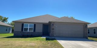 *$99 First Month's Rent!*  | 3 Bed + 2 Bath Home in Fox Tail! Gallery 4