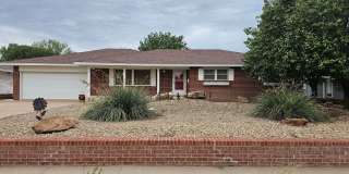 Gorgeous 3 bedroom, 2 bath home Available 4/17 Gallery 1