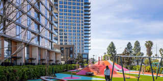 The Clara Gallery 17