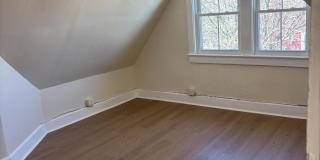 114 Heck Avenue Gallery 1