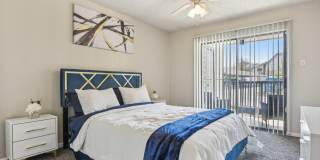 Glen at Highpoint Gallery 15