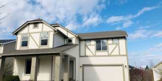 Lovely DuPont home, 3 beds, 2.5 baths Gallery 1