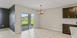 For Rent: Lakefront 4-Bedroom 2-Bathroom Home in Lakeside Palms Gallery 35