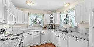 Martha Lake view | 3 bed / 2 bath Lynnwood rambler Martha Lake view | 3 bed / 2 bath Lynnwood rambler Gallery 7