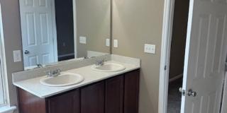 Beautiful and Spacious Westside Gem!!! Gallery 22