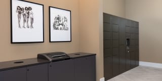 Axis Oakland Gallery 39