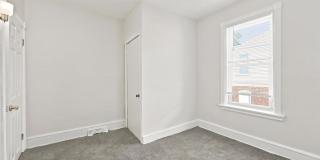529 N CLAYTON Street Gallery 11