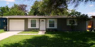 5027 Village Green 5027 Village Green Gallery 1
