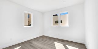 1158 W. 38th St Gallery 28