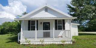 2 Bed, 1.5 Bath-Residential/Commercial Gallery 1