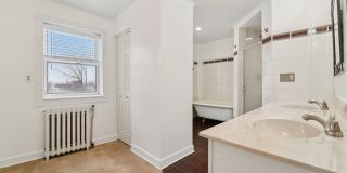 2206 E BALTIMORE Street Gallery 28