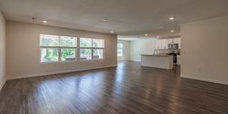 4/2 Stonebridge Rental with Modern Upgrades, Private Wooded Views & Resort-Style Amenities Gallery 4