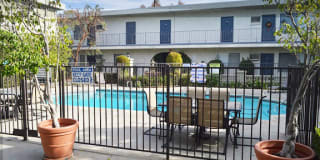 The Madrid Apartments Gallery 21