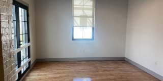 Laros Lofts Gallery 46