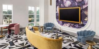 The Boulevard Gallery 19