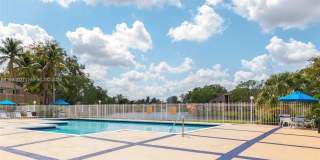 251 W Palm Cir W Gallery 34