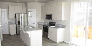 Brand New Berthoud Property facing the Mountains Gallery 5